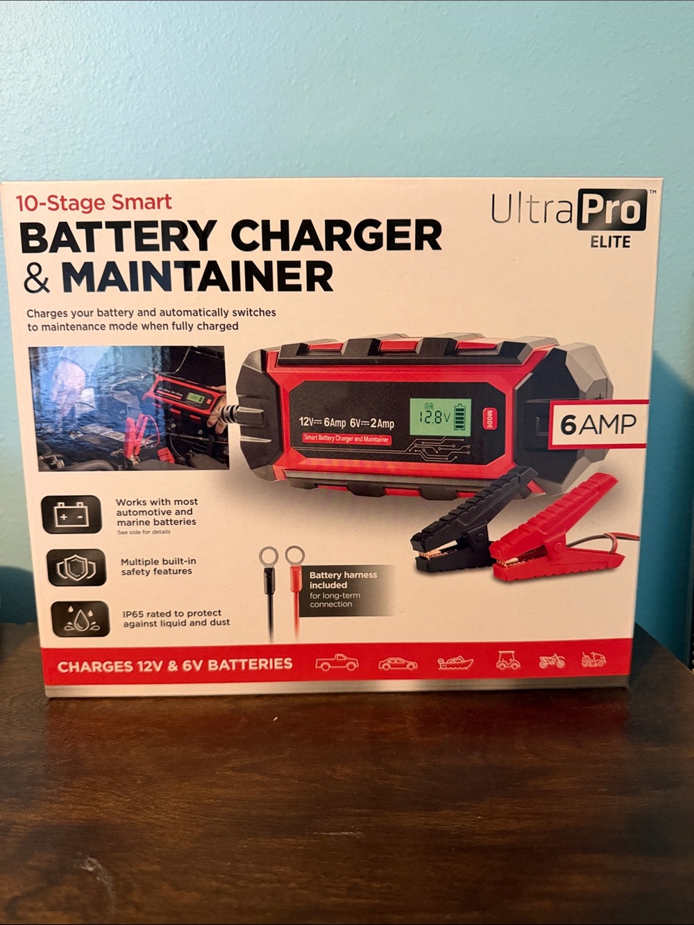 6AMP Red & Black Battery Charger & Maintainer